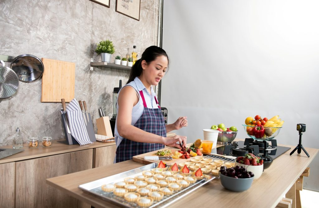 15 Top Food Bloggers to Follow