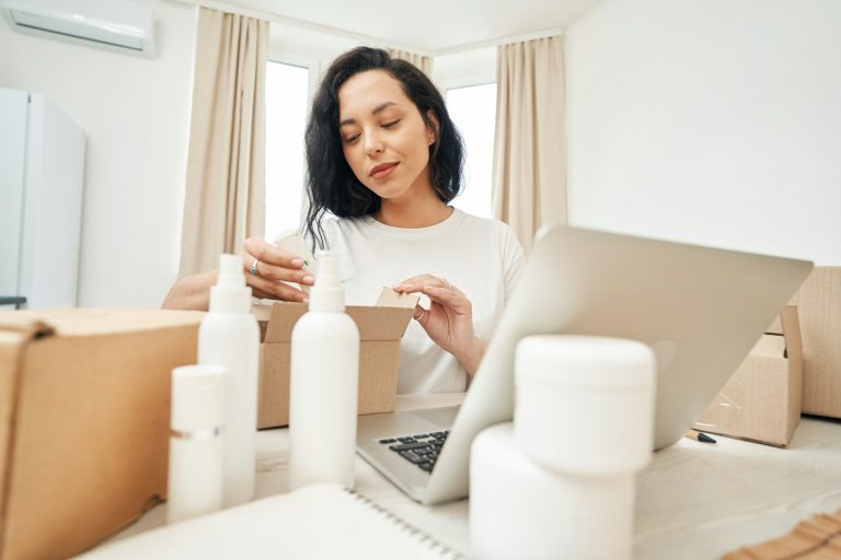 Essential Steps to Start an E-Commerce Business Successfully